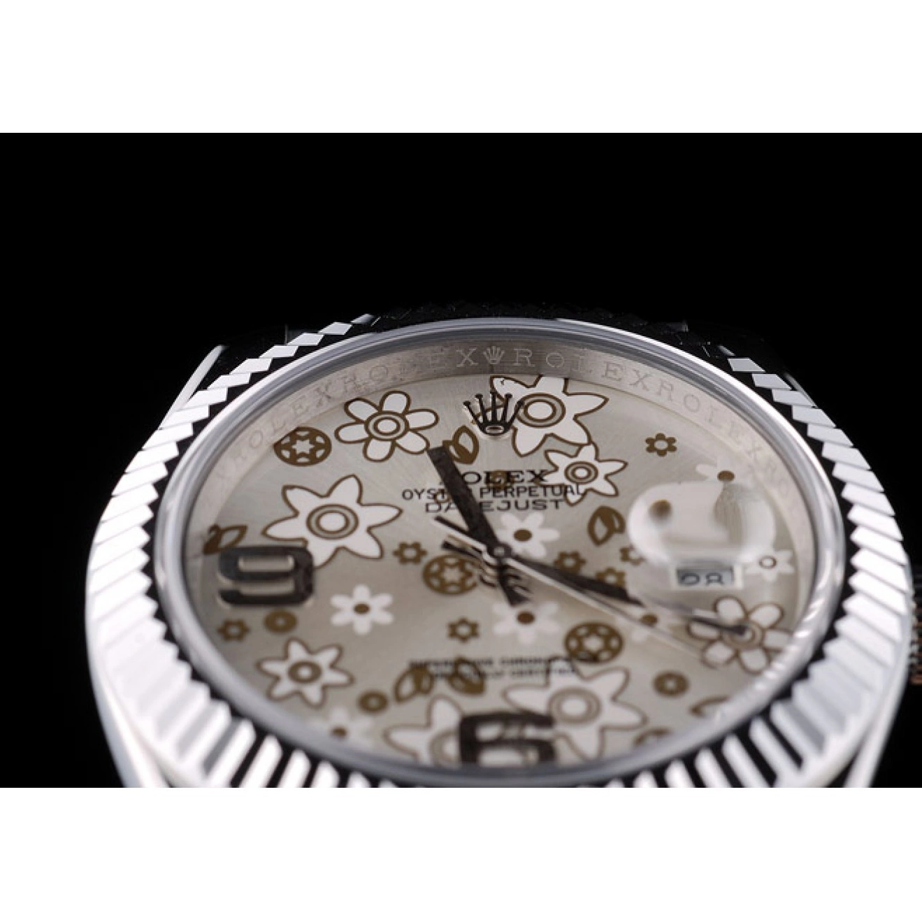Rolex aaa copy 42001 Steel Dial Ribbed Stainless Rolex Swiss Flower Bezel Silver DateJust 0728
